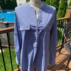 NWOT IVANKA TRUMP V NECK BLOUSE